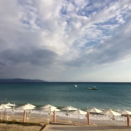 Trifilli 3* Λουρδάτα